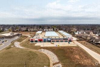 6625 S Elm Pl, Broken Arrow, OK - Aerial map view