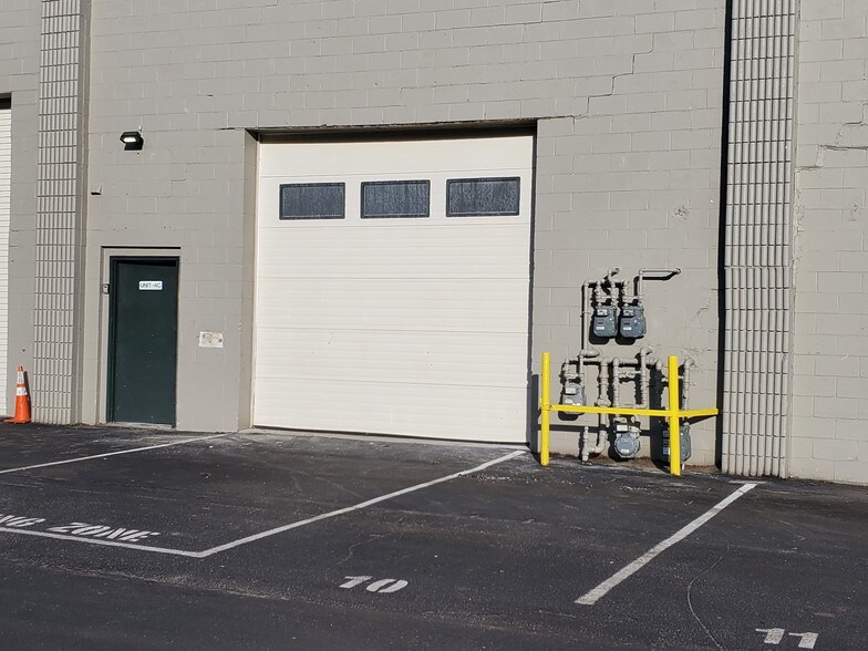 53-55 Pond St, Waltham, MA for sale - Building Photo - Image 1 of 1