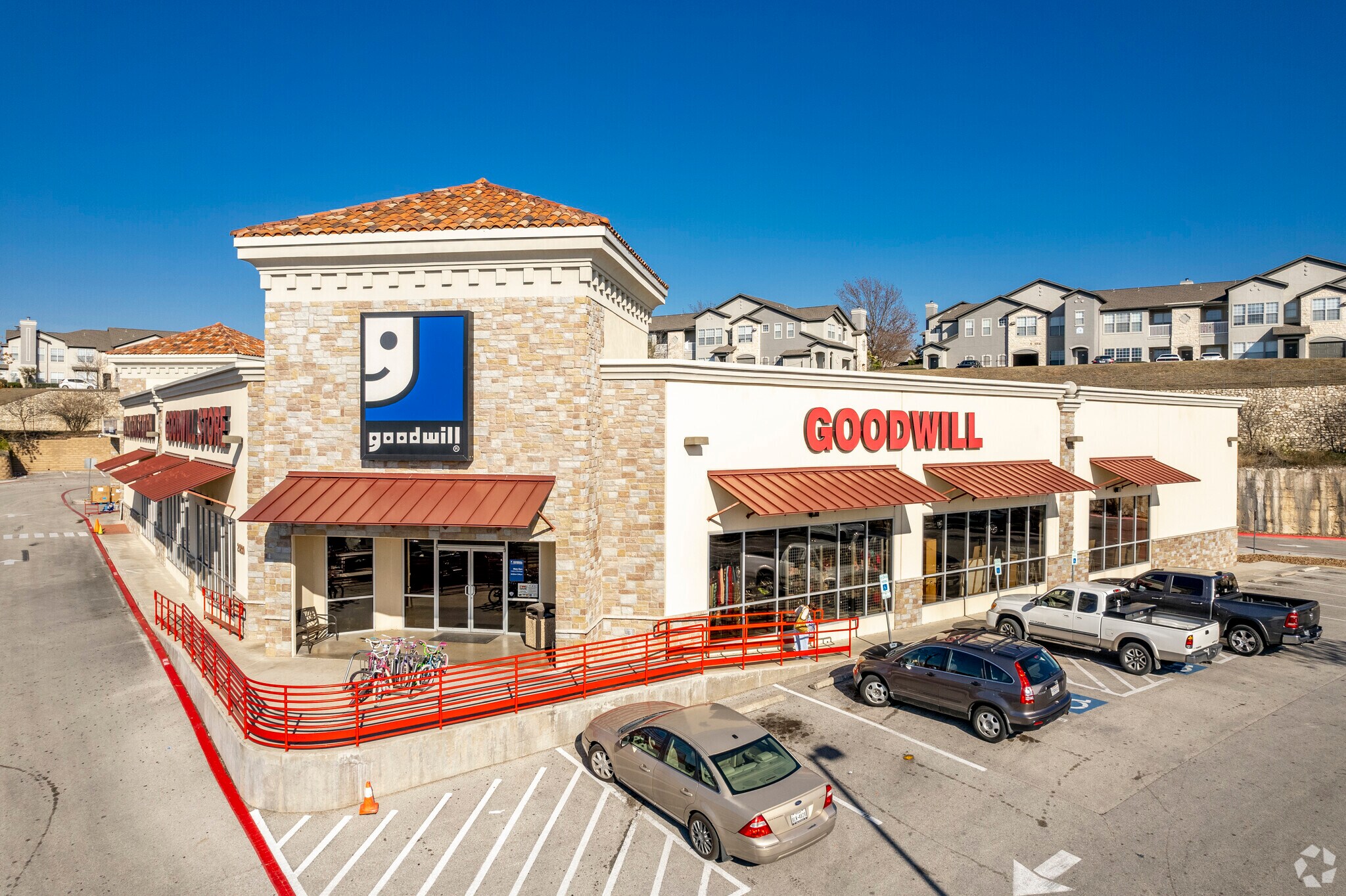21230 N Us-281 Hwy, San Antonio, TX for sale Building Photo- Image 1 of 1