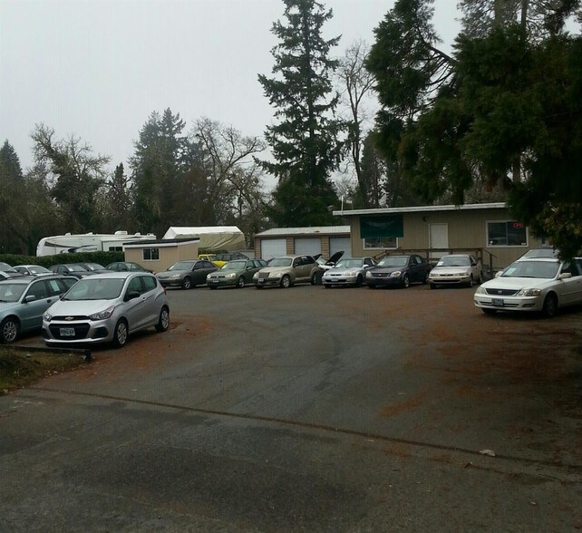 1660 Rogue River Hwy, Grants Pass, OR 97527