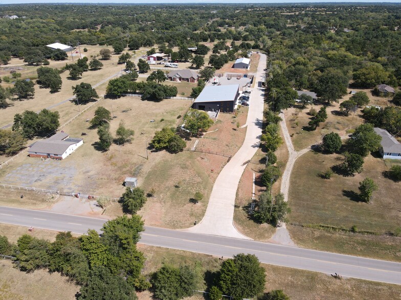 8524 N Sooner Rd, Oklahoma City, OK for lease - Building Photo - Image 2 of 11