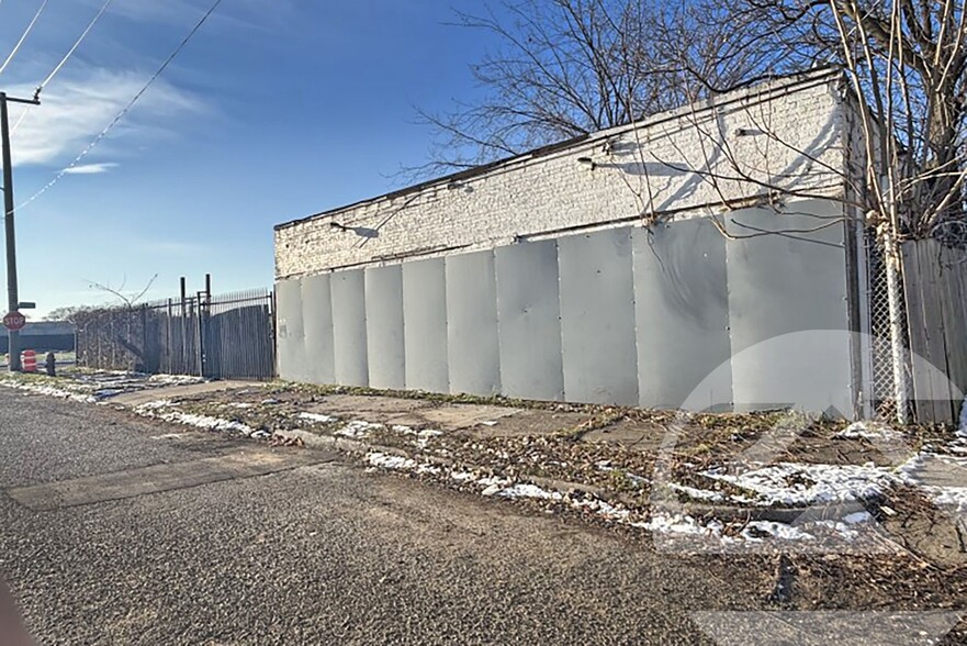 17281 Gallagher St, Detroit, MI for sale - Building Photo - Image 1 of 1