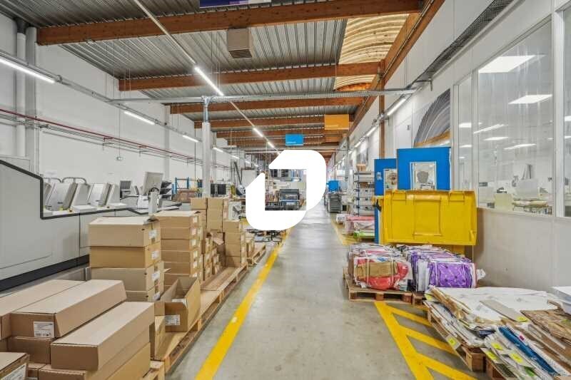 Industrial in Colombes for lease - Building Photo - Image 2 of 17