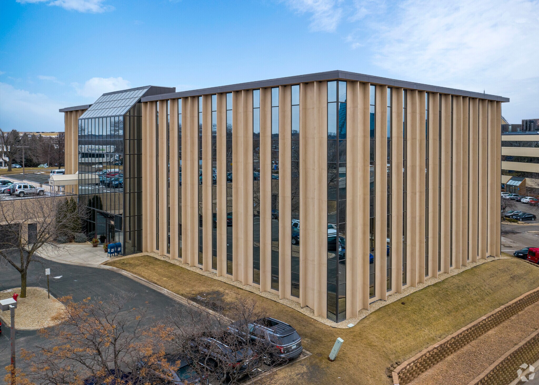 7801 E Bush Lake Rd, Bloomington, MN for sale Primary Photo- Image 1 of 1