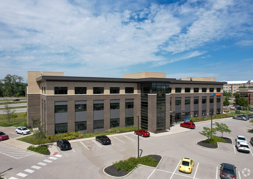 11939 N Meridian St, Carmel, IN for lease - Primary Photo - Image 1 of 21