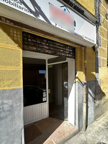 Calle Bernardo López García, 3, Madrid, Madrid for lease - Interior Photo - Image 1 of 1