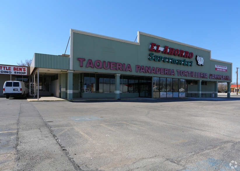 711-759 N Main St, Cleburne, TX for sale - Primary Photo - Image 1 of 1