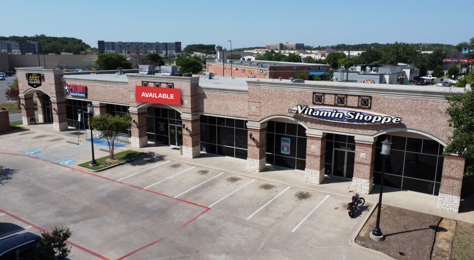 1501-1507 S Loop 288, Denton, TX for lease - Building Photo - Image 2 of 2