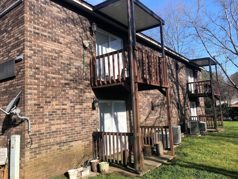 3925 Drake Ave SW, Huntsville, AL 35805