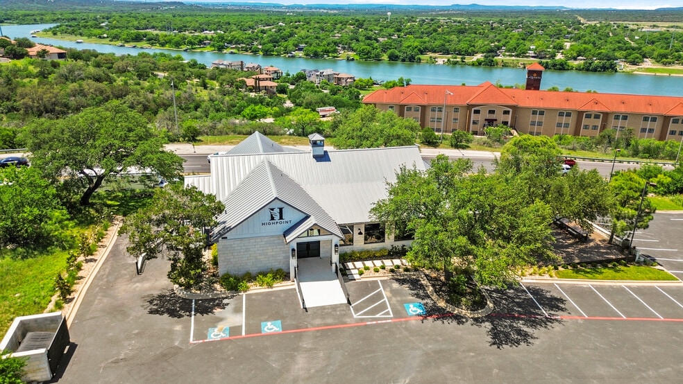 602 Steve Hawkins Pky, Marble Falls, TX for sale - Building Photo - Image 3 of 44