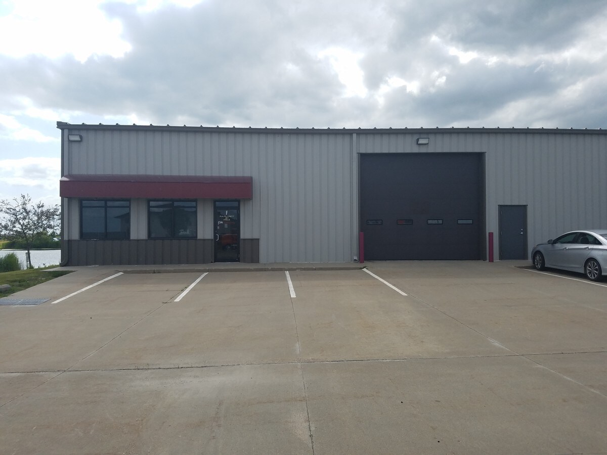 35203560 SW Brookside Dr, Grimes, IA 50111