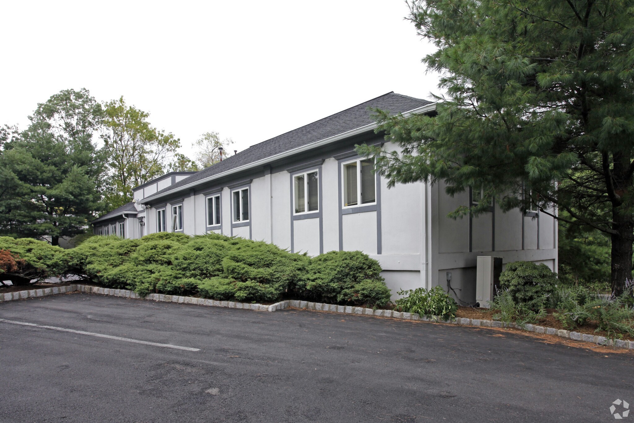 15 Bloomfield Ave, Verona, NJ for sale Primary Photo- Image 1 of 1