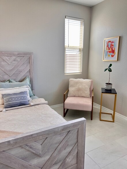 11074 W Tonto St, Avondale, AZ for sale - Interior Photo - Image 2 of 37