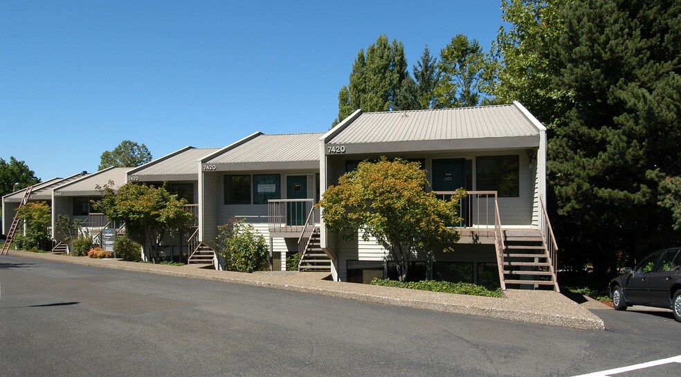 7420 SW Hunziker Rd, Tigard, OR for sale - Building Photo - Image 2 of 18
