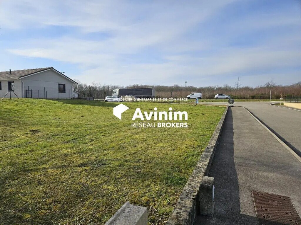 Vente Terrain 823 m² - Photo 1