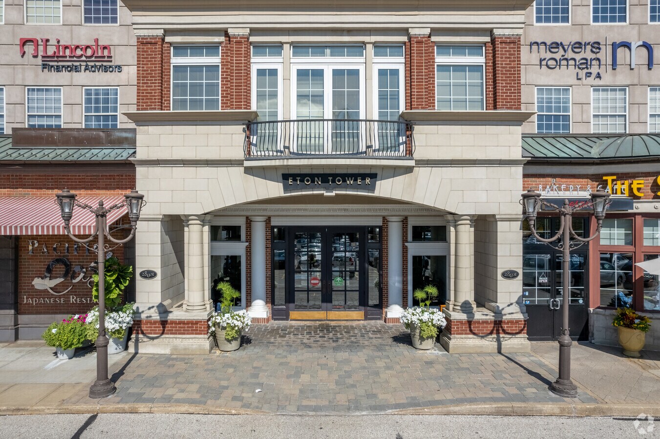 2860128699 Chagrin Blvd, Woodmere, OH 44122 Eton Chagrin Boulevard