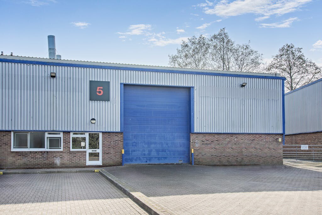 Durban Park, Bognor Regis for lease Building Photo- Image 1 of 8
