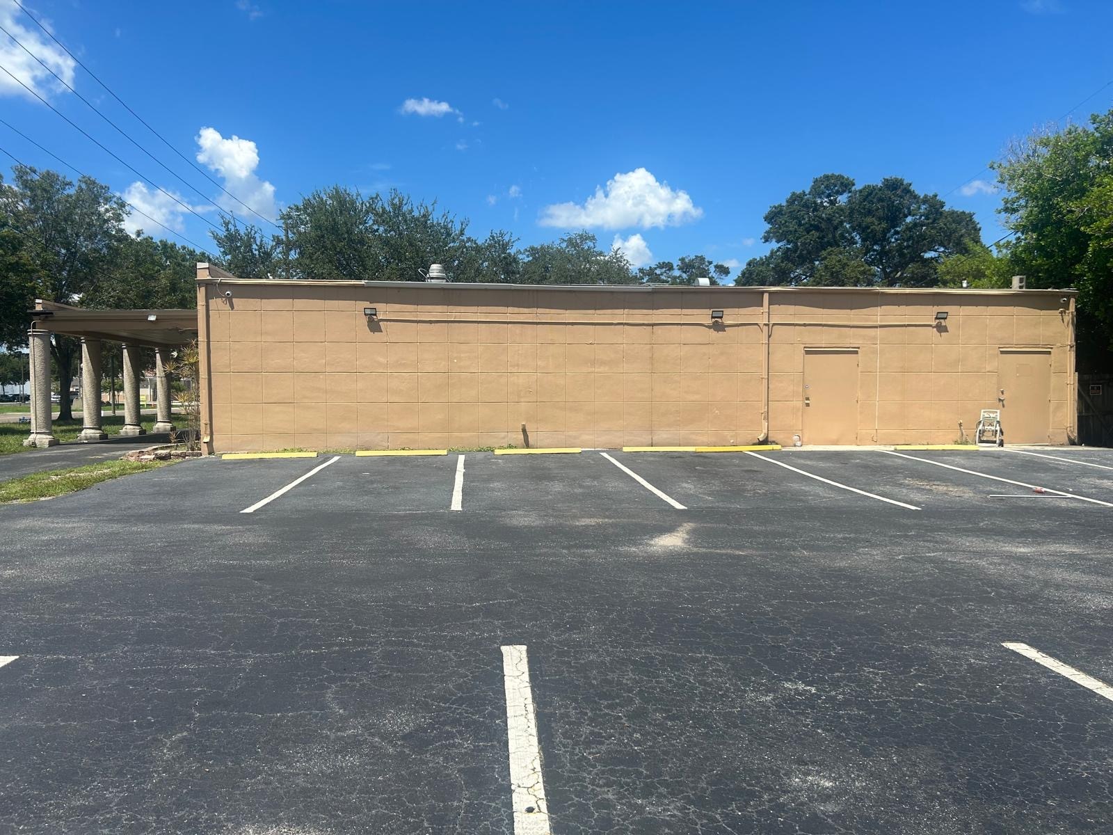 1700 49th St S, Gulfport, FL for lease Building Photo- Image 1 of 7