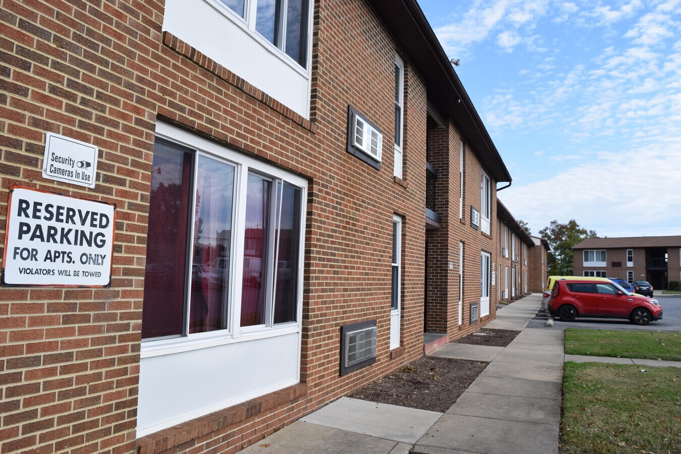 21652169 Crain Hwy, Waldorf, MD 20601 JSB Apartments