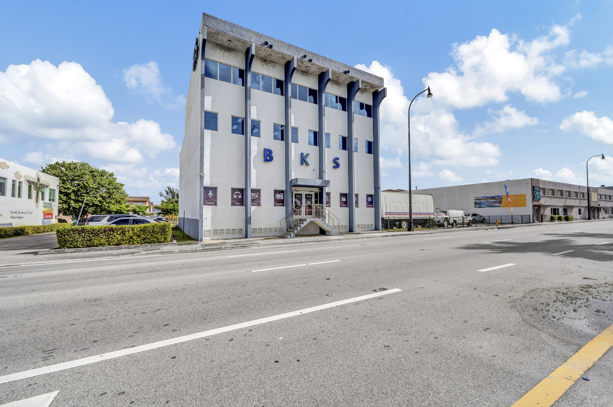 5465 NW 36th St, Miami, FL for lease Building Photo- Image 1 of 12