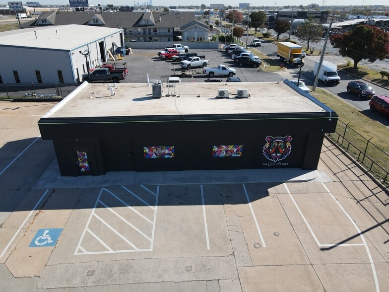 700 S MacArthur Blvd, Oklahoma City, OK for sale - Building Photo - Image 2 of 15