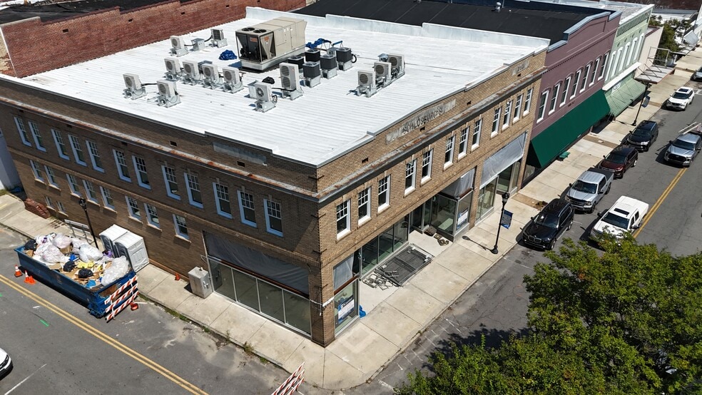 140 Gadsden Street, Chester, SC for lease - Building Photo - Image 2 of 7