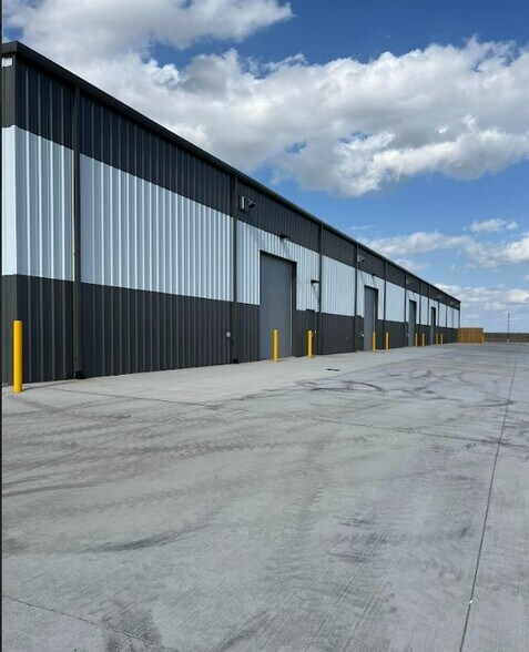 3000 E 9th St, Hays, KS for sale - Building Photo - Image 1 of 1