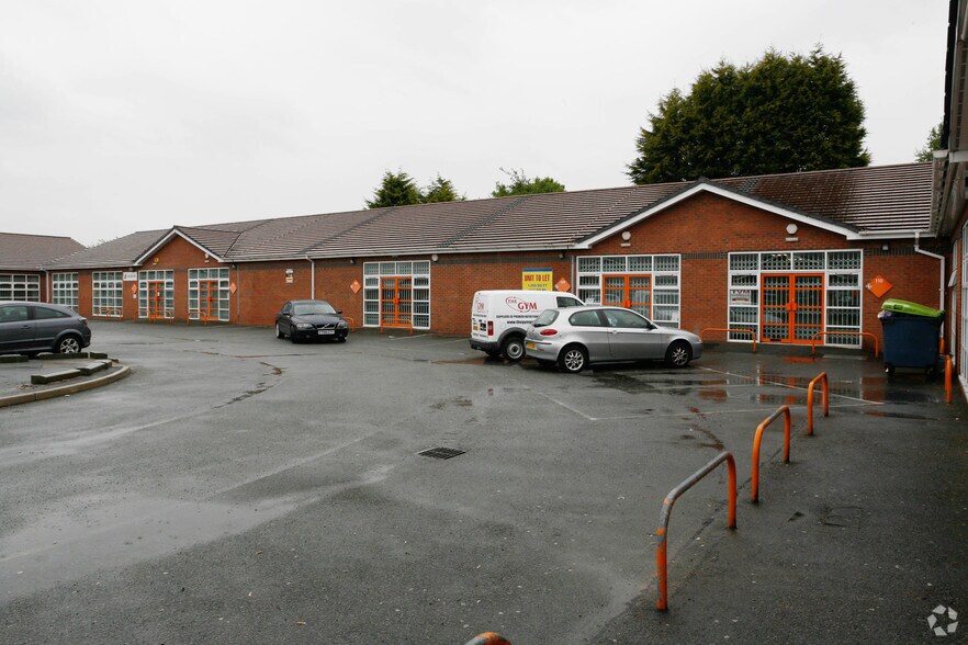 Golborne, Warrington for sale - Primary Photo - Image 1 of 1