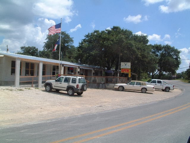 10877 Park Road 37, Lakehills, TX for lease - Building Photo - Image 3 of 38