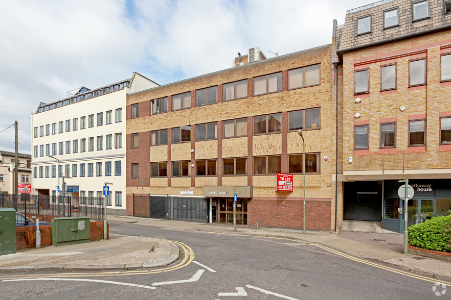 2 Albert Pl, London for lease - Building Photo - Image 1 of 2