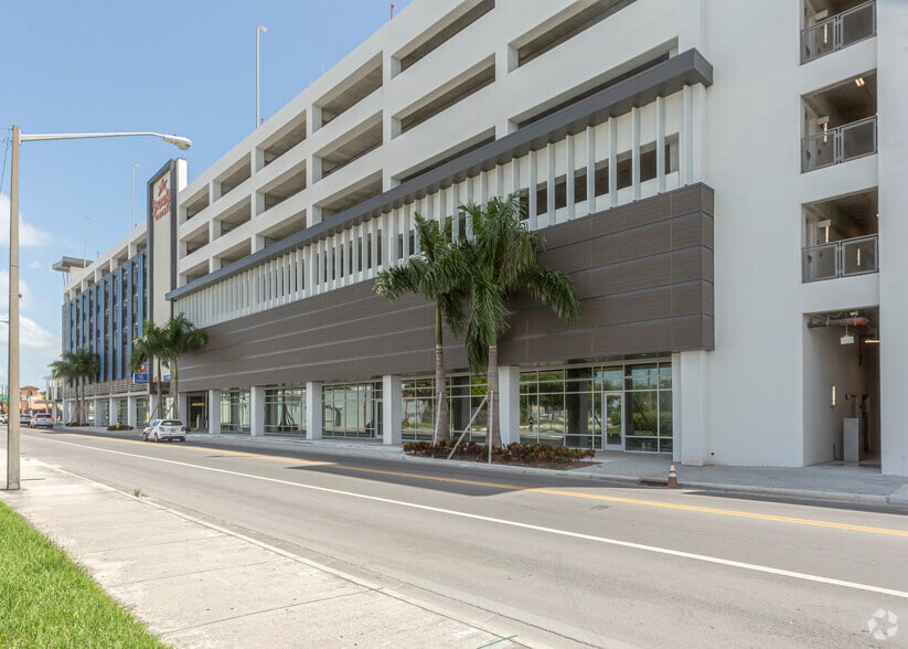 4-100 S Krome Ave, Homestead, FL for lease - Building Photo - Image 3 of 5