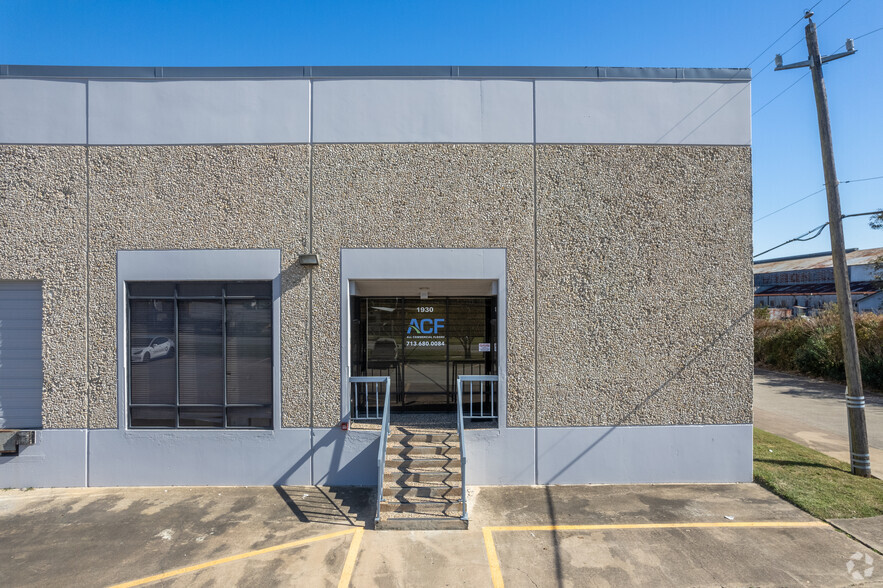 1930-1998 Afton St, Houston, TX for lease - Building Photo - Image 2 of 5