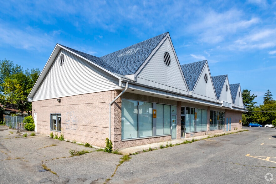 17528 Boul Gouin, Pierrefonds, QC for lease - Building Photo - Image 2 of 4