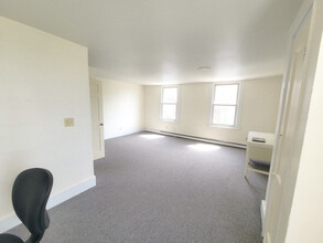 134 Main St, Beacon, NY for lease Interior Photo- Image 2 of 7