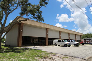 2499 Porter Lake Dr, Sarasota FL - Warehouse