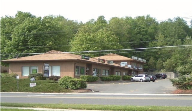1270-1278 Main St, Watertown, CT for lease - Building Photo - Image 2 of 3