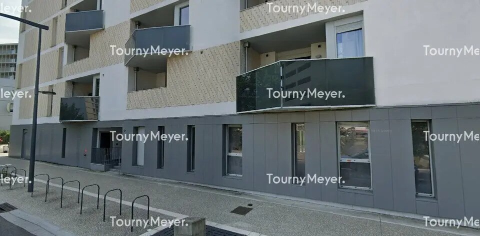 Retail in Toulouse for lease Building Photo- Image 1 of 6