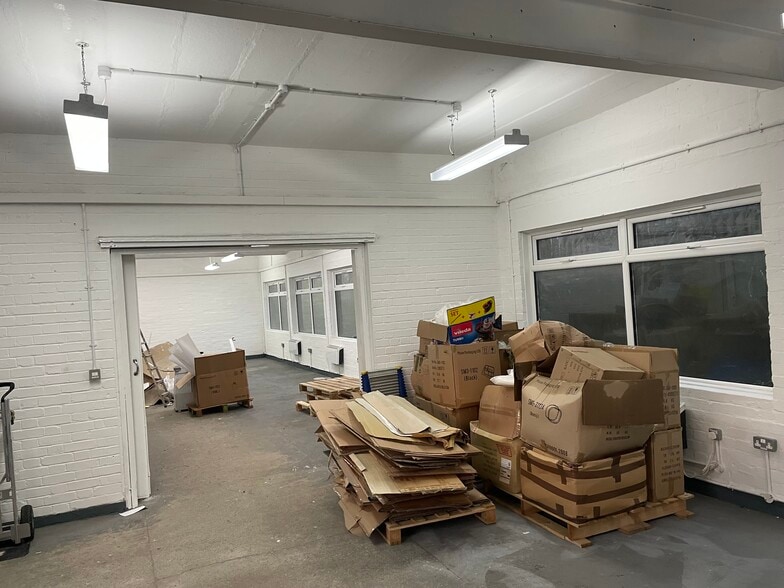 Forest Rd, Ilford for lease - Building Photo - Image 3 of 3