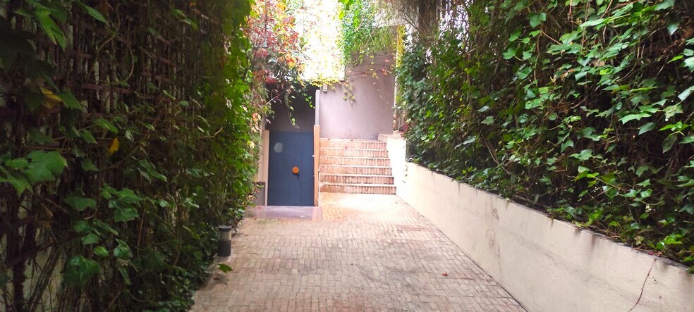 Calle Orlando Agudo, 8, Pozuelo de Alarcón, Madrid for sale - Primary Photo - Image 1 of 1