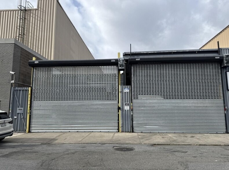 1623 Cody Ave, Ridgewood, NY for lease - Building Photo - Image 2 of 4