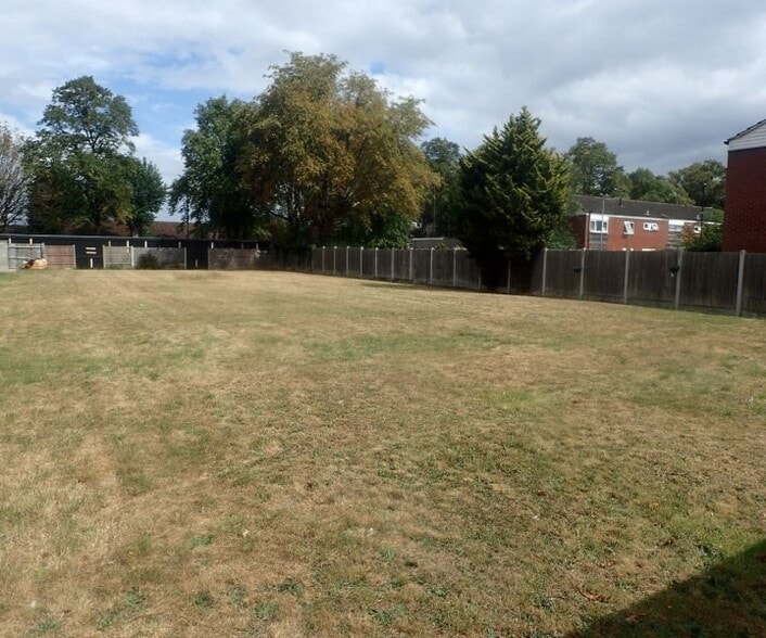 161 Hob Moor Rd, Birmingham for sale - Building Photo - Image 2 of 5