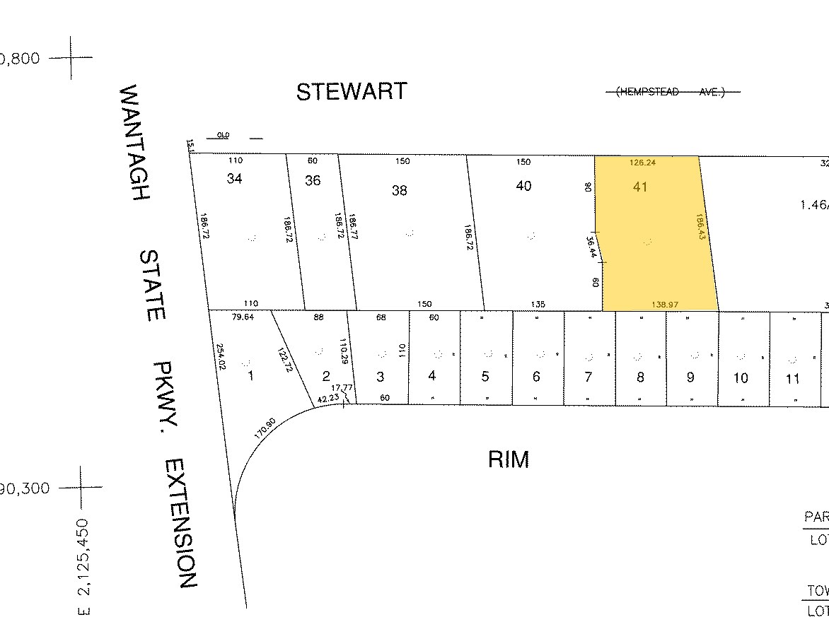 107 Stewart Ave, Hicksville, NY 11801