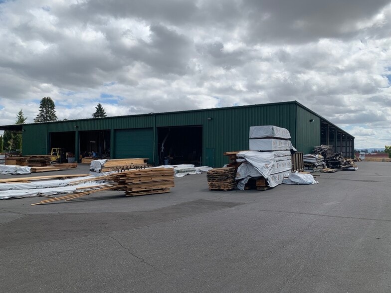 427 SW Wood St, Hillsboro, OR for lease - Building Photo - Image 3 of 11