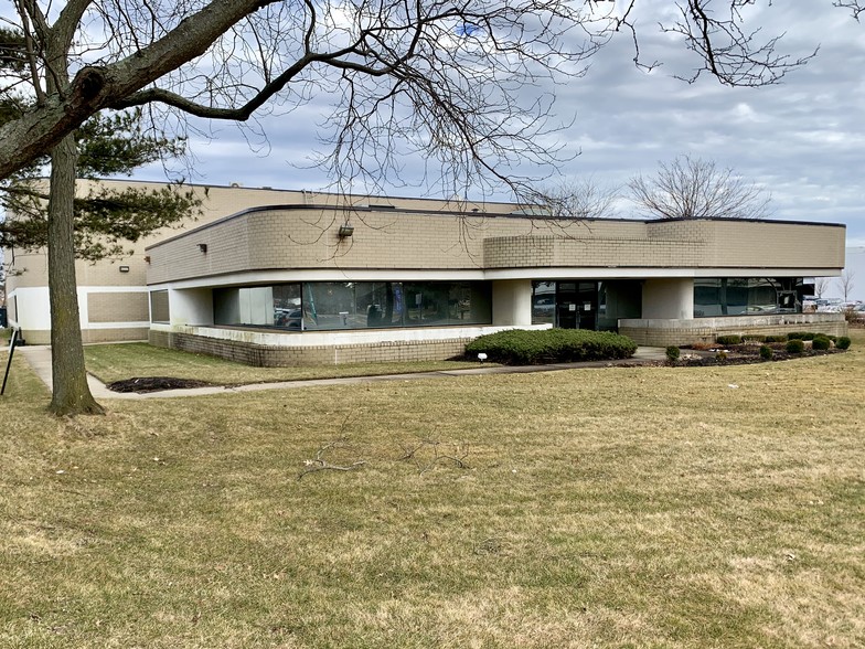 6000 New Horizons Blvd, Amityville, NY 11701 | LoopNet