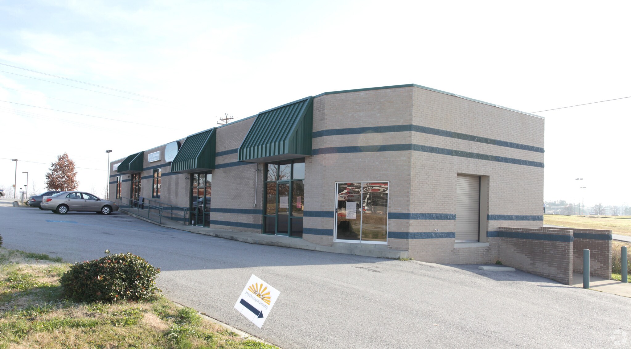 1001 Kinley Rd, Irmo, SC for sale Primary Photo- Image 1 of 1