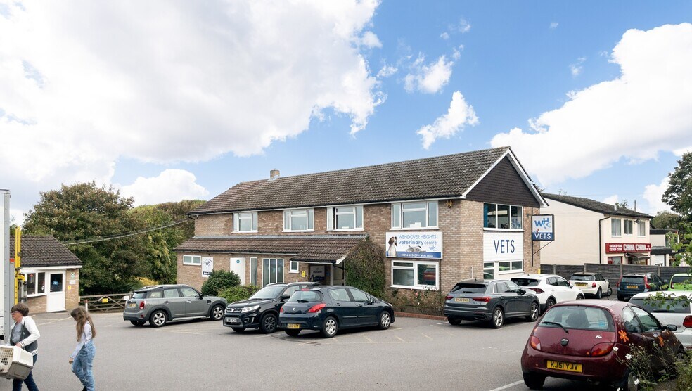 Tring Rd, Aylesbury, HP22 5PN