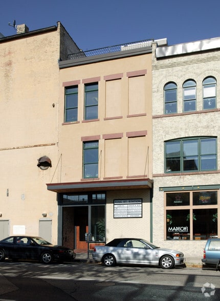 106 E Doty St, Madison, WI for lease - Building Photo - Image 2 of 20