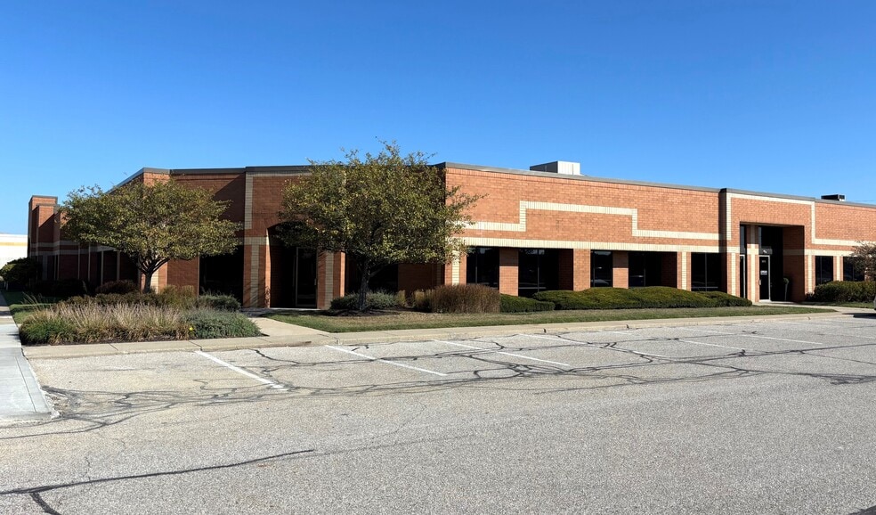 5804-5856 W 74th St, Indianapolis, IN for lease - Building Photo - Image 1 of 7