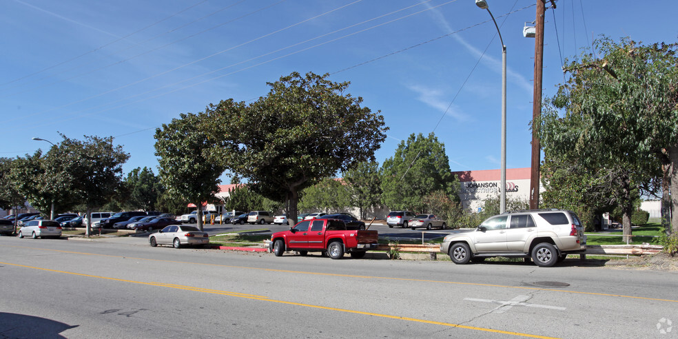 15191 Bledsoe St, Sylmar, CA for sale - Primary Photo - Image 1 of 1