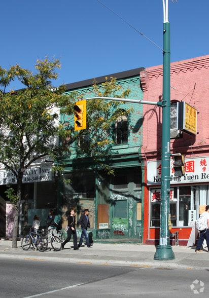 373 Spadina Ave, Toronto, ON for sale - Primary Photo - Image 1 of 1